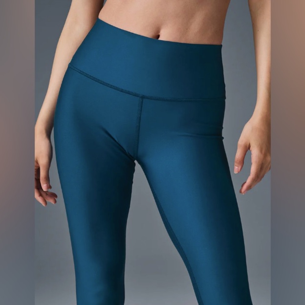 Alo Yoga High-Waist Airlift Legging